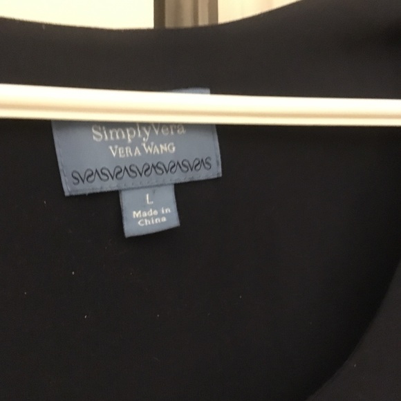 Simply Vera wang tank top - Picture 2 of 2